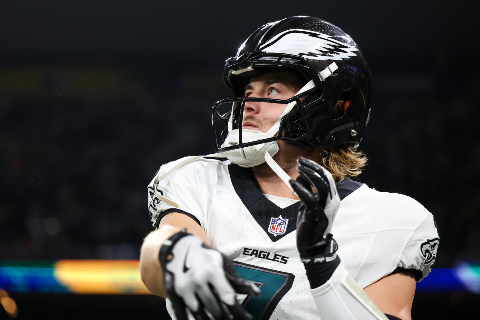 SÃO PAULO, BRAZIL - SEPTEMBER 6: Quarterback Kenny Pickett #7 of the Philadelphia Eagles warms up before an NFL football game against the Green Bay Packers, at Arena Corinthians on September 6, 2024 in Sao Paulo, Brazil. (Photo by Brooke Sutton/Getty Images)